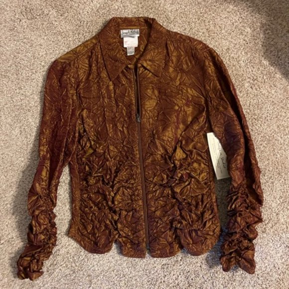 Unique Crinkled/crushed fabric Jacket - Picture 1 of 8